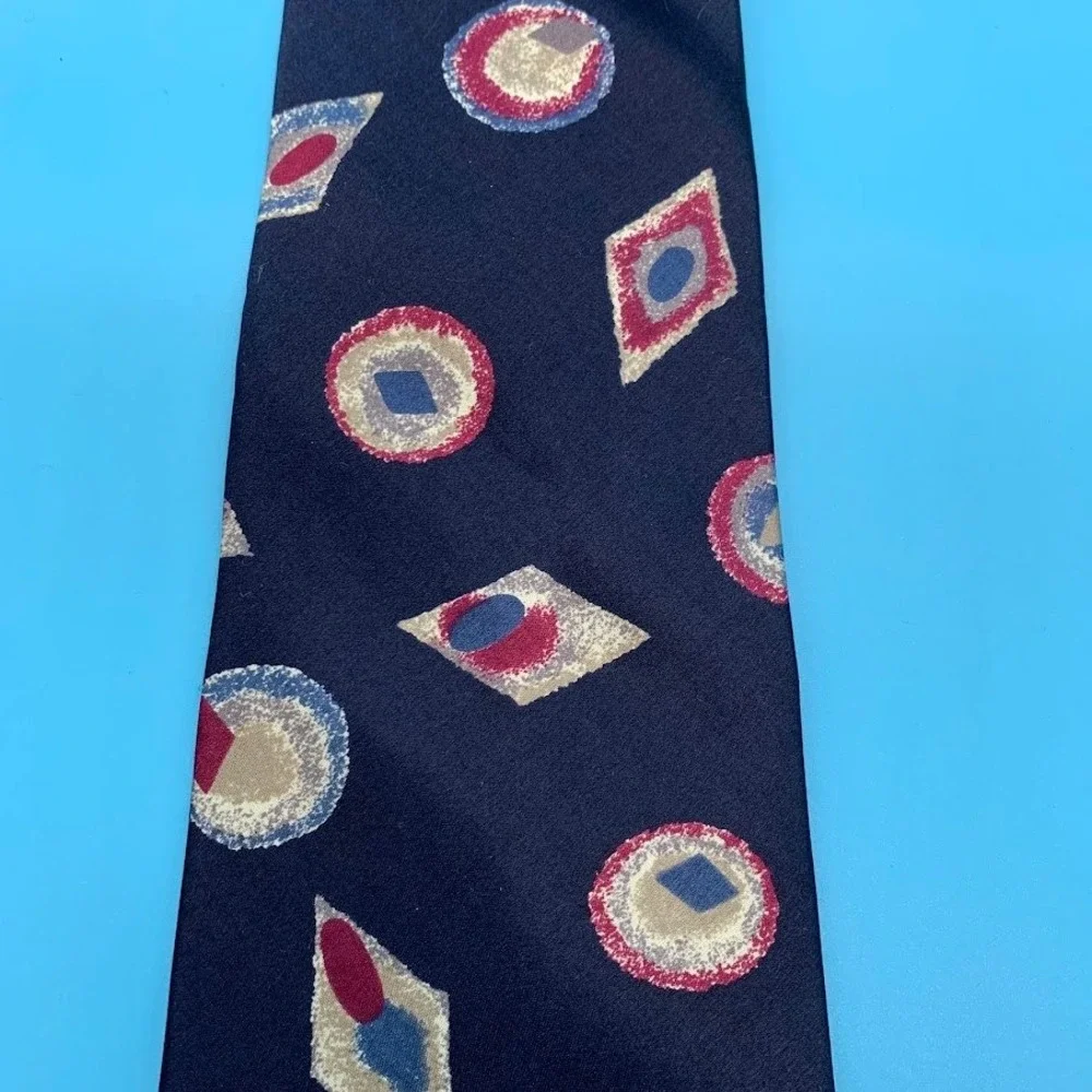 Vintage Halston III Blue Geometric Italian Silk Artsy Men's Classic Neck Tie